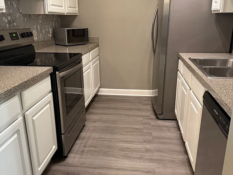 101 Westhaven Dr #7C — Photo 7