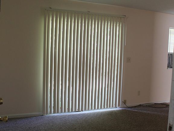 2nd image of 5505 Yucca Ln APT 4