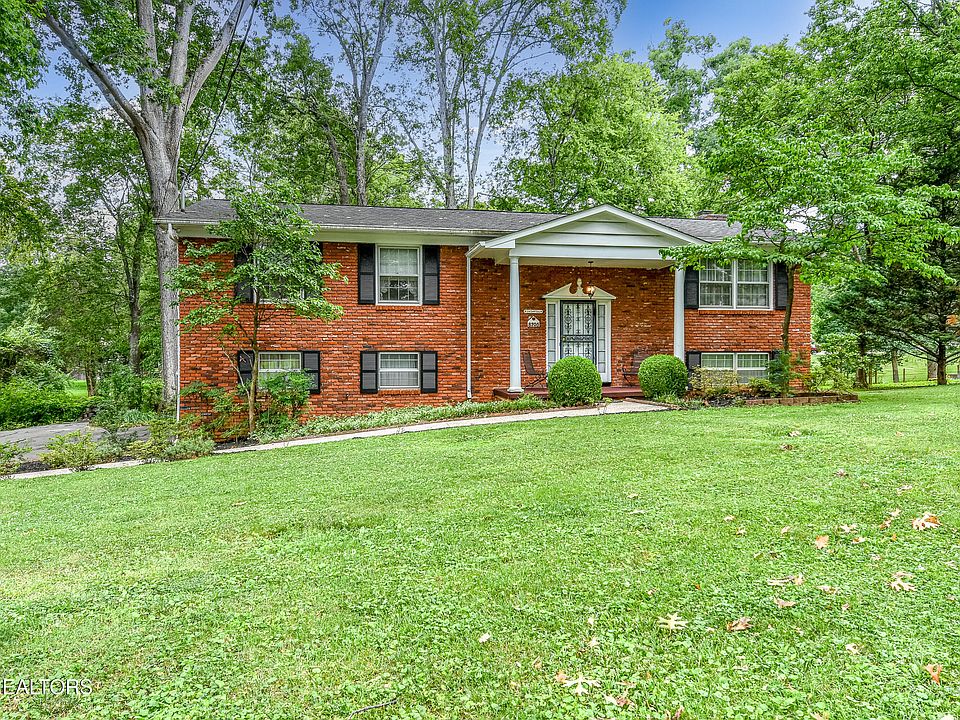 1st image of 8705 Longmeade Dr