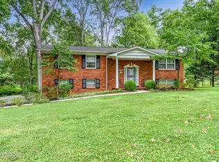 8705 Longmeade Dr, Knoxville, TN 37923