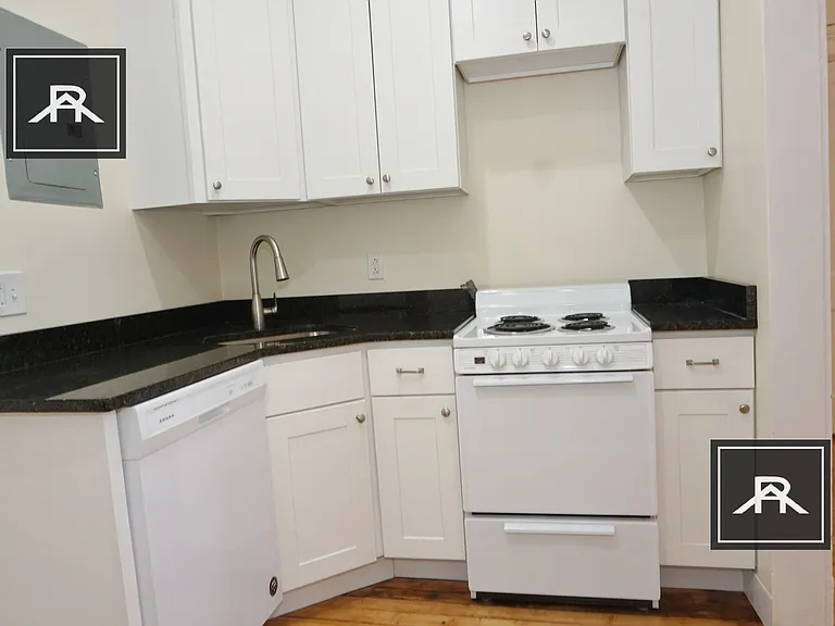1210 Commonwealth Ave #9 — Photo 8