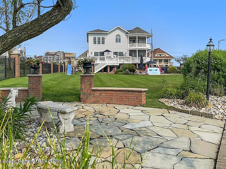 1 Mara Vista Dr — Photo 50