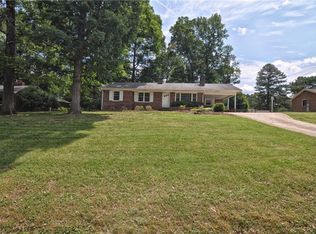 406 Queens Dr, Lexington, NC 27292