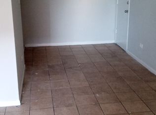 7801 W 87th St APT 2C, Bridgeview, IL 60455