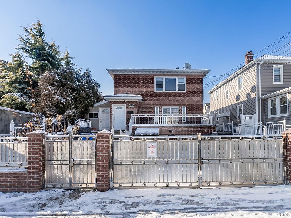 1st image of 2752 Curtis Street