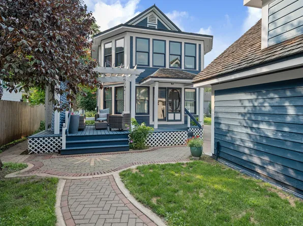310 Ryan Ave, Saint Paul, MN 55102