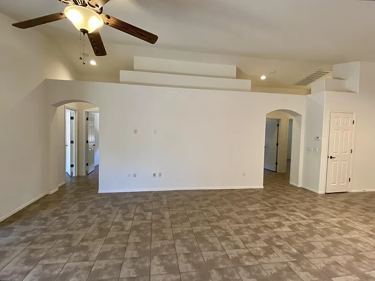 8771 N Finfrock Dr — Photo 5