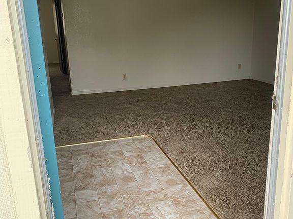 3rd image of 3134 Wentworth Dr