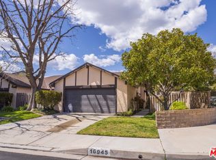 16945 Minter Ct, Santa Clarita, CA 91387