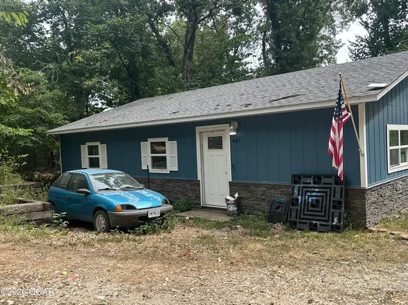 647 Deer Park Dr, Anderson, MO 64831