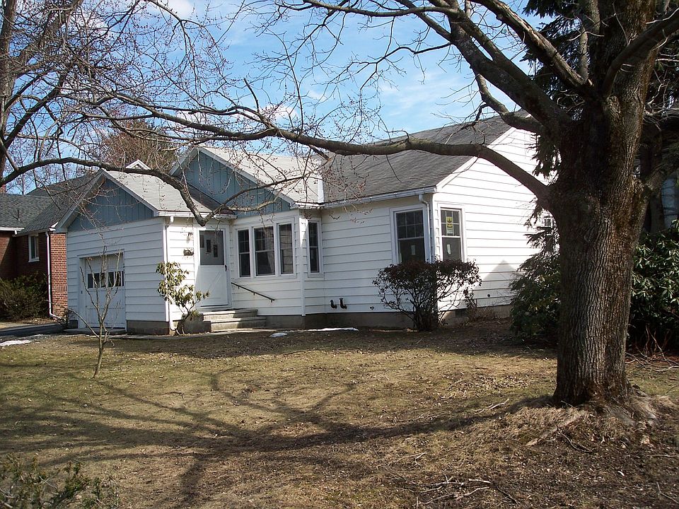 1st image of 27 Ten Broeck Ave