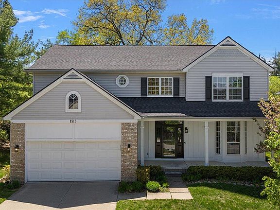 2nd image of 1515 Riverwood Dr