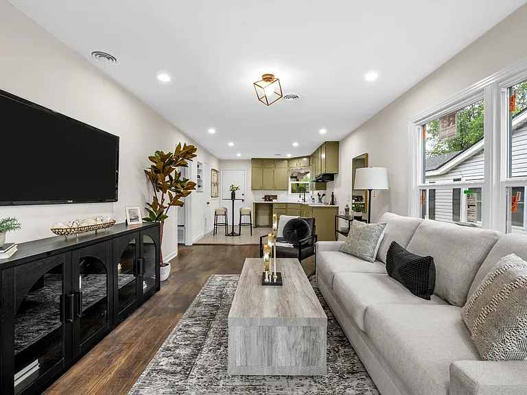 3621 Gorman Ave — Photo 5