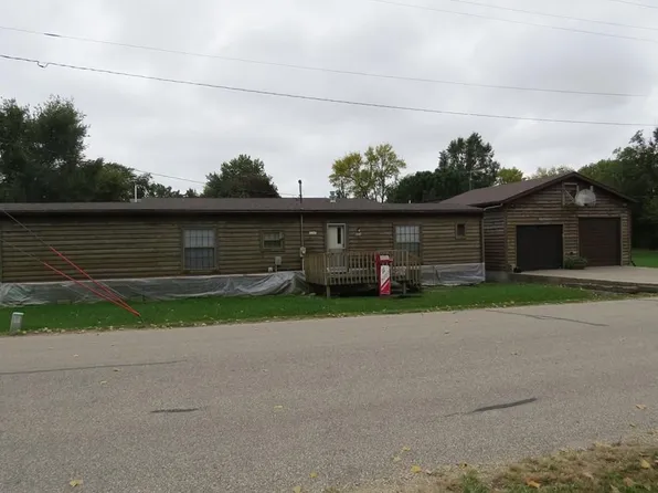 205 1st Ave W, Walford, IA 52351