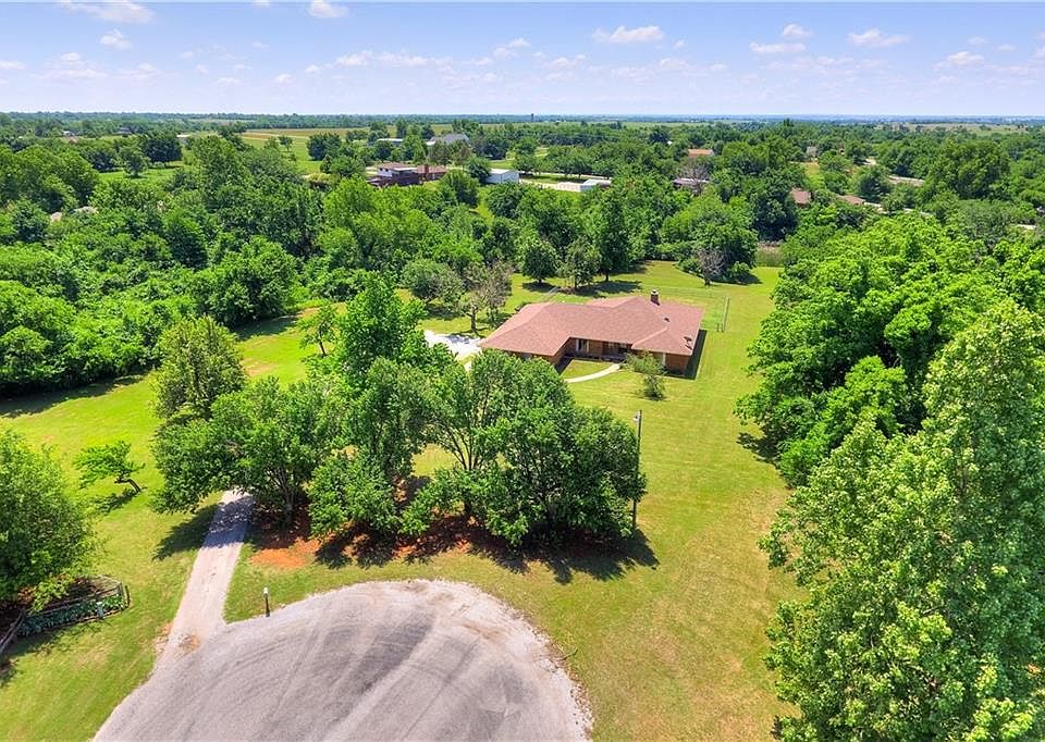 1st image of 7140 Tanglewood Dr