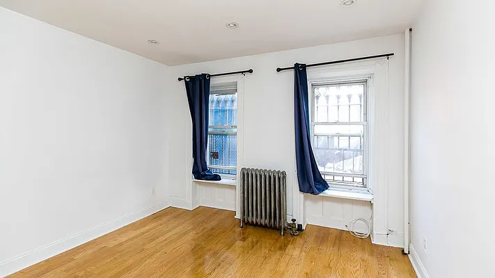 Rented by Nooklyn NYC LLC | media 25