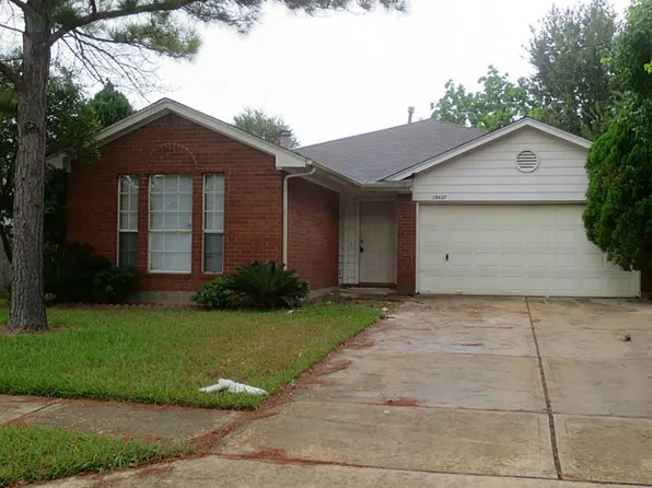 15407 Town Green Dr, Houston, TX 77083