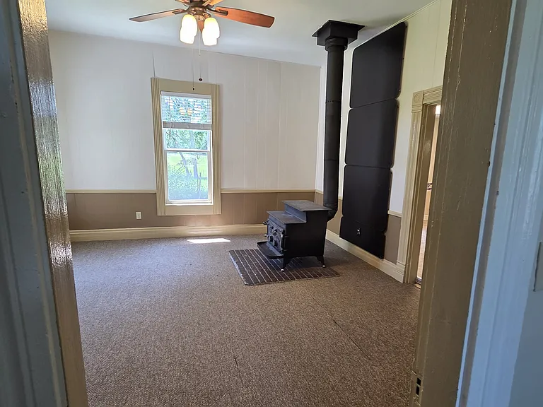 1611 N Dozier Station Rd — Photo 9