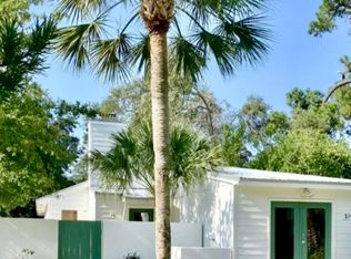 319 Maple St, Saint Simons Island, GA 31522