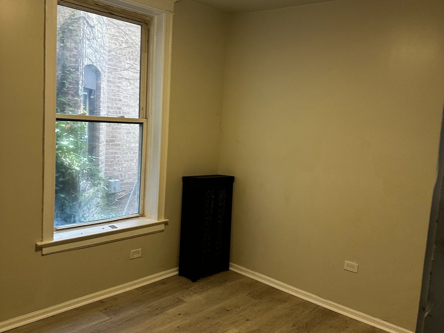 3 bed, 1.5 bath, $2,300 — Photo 2