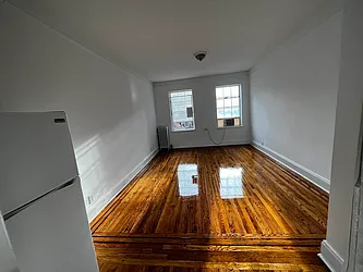 Rented by Salon Realty Corp