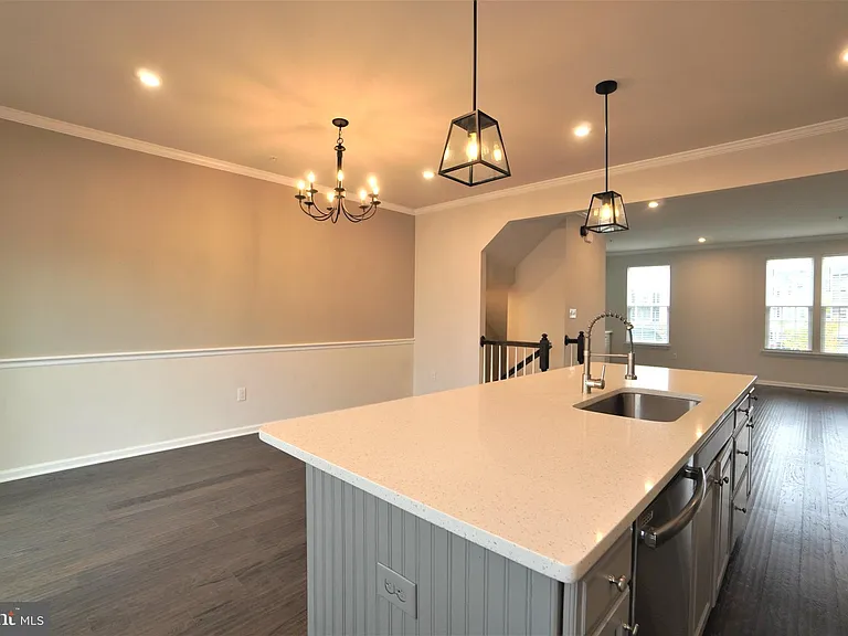 125 Dragon Dr — Photo 9