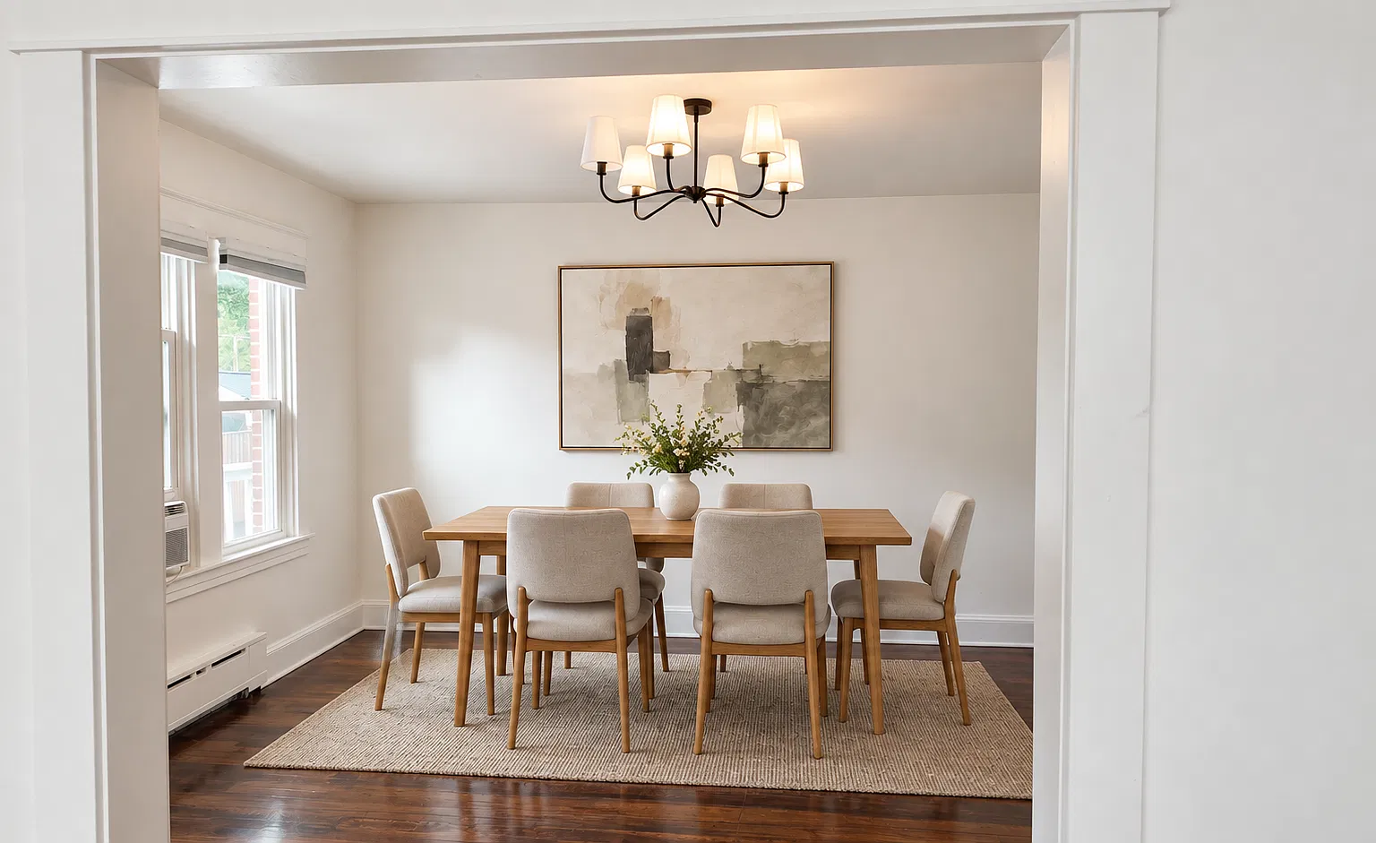 3 bed, 1.5 bath, 1550 sqft, $3,795 — Photo 4