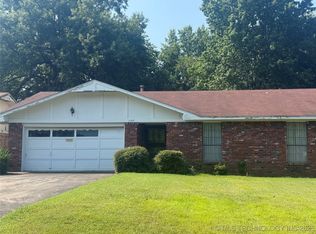 2305 Columbus Ave, Muskogee, OK 74401