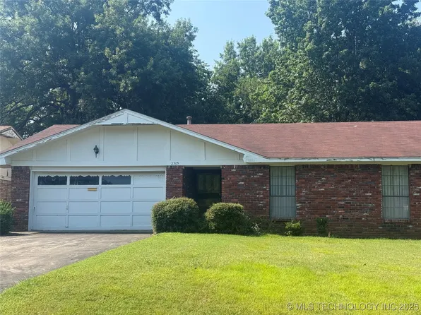 2305 Columbus Ave, Muskogee, OK 74401