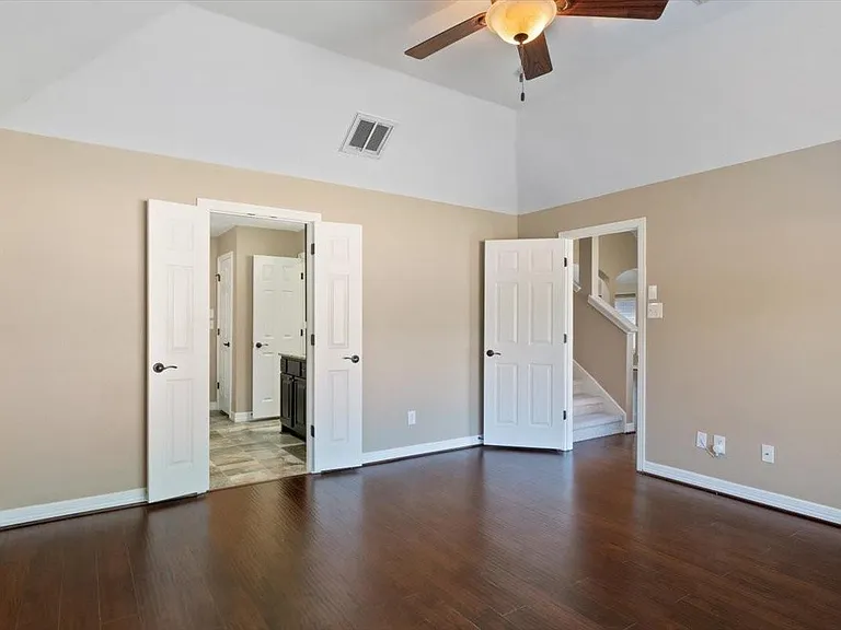 20518 Indian Grove Ln — Photo 11