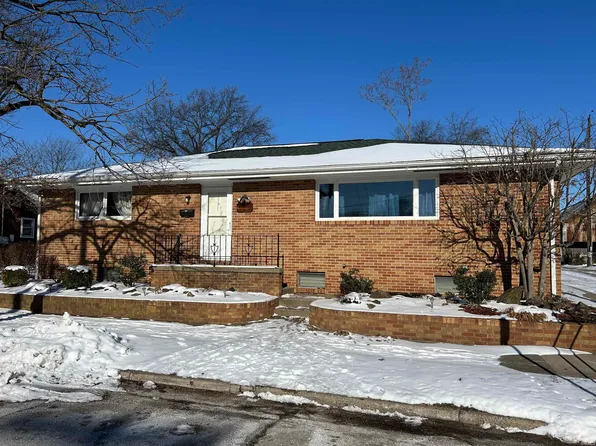 17 S 8th St, Vincennes, IN 47591