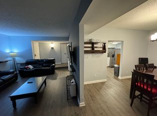 11827 Breton Ct APT 1, Reston, VA 20191