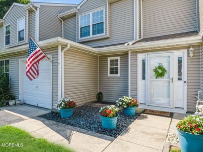 33 S Pointe Circle, Tinton Falls, NJ, 07753