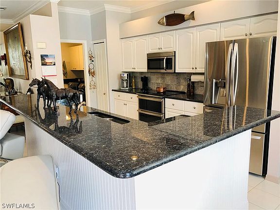 2nd image of 8029 Breton Cir