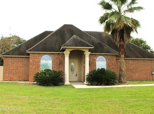 613 Piat Rd, Youngsville, LA 70592