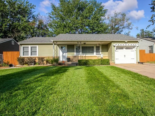 181 S Stearns Ave, Haysville, KS 67060