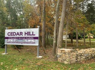 15 Whitetail Ln, East Greenwich, RI 02818