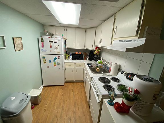 5th image of 100 Cadiz St APT 112