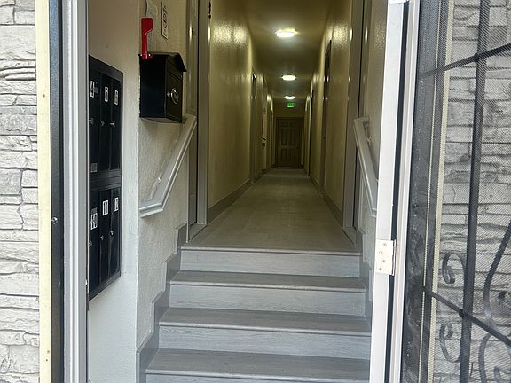 3rd image of 430 E Acacia St #1