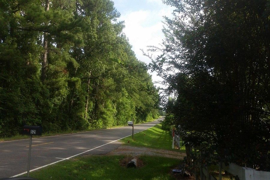 2nd image of 521 Crouch Rd