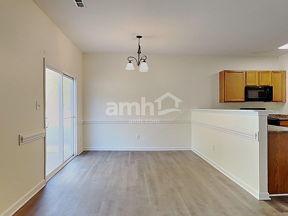 5th image of 2590 Leighswood Dr