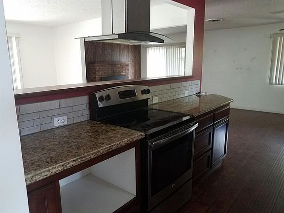 3rd image of 3914 W Feemster Ave