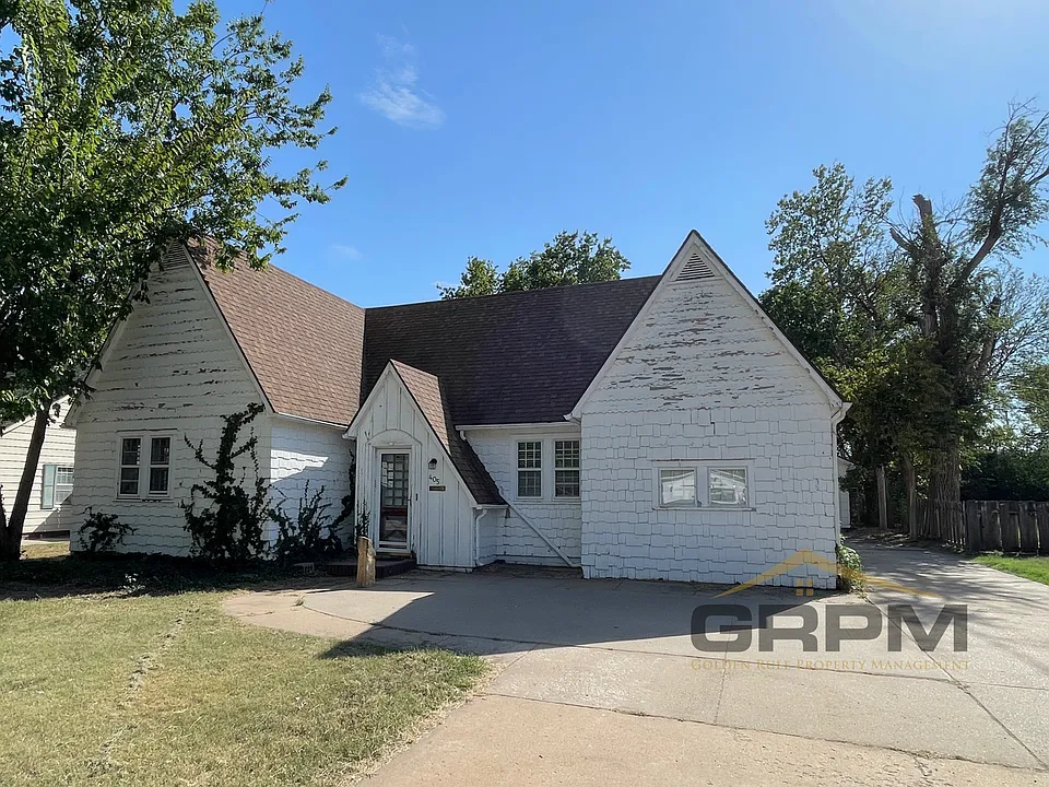 405 Hyde Park Dr