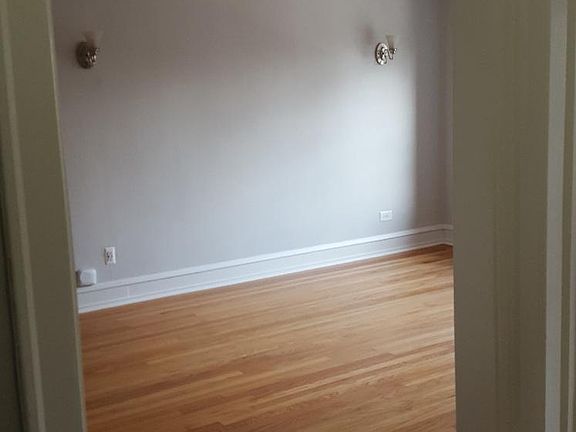 3rd image of 109 S Humphrey Ave APT 2N