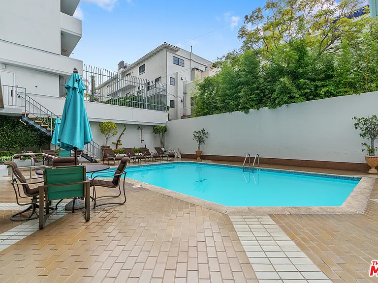 10660 Wilshire Blvd #703 — Photo 23