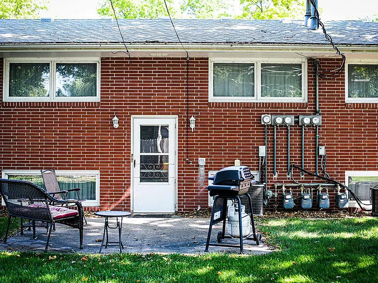 14521 Folkestone St #3 — Photo 2