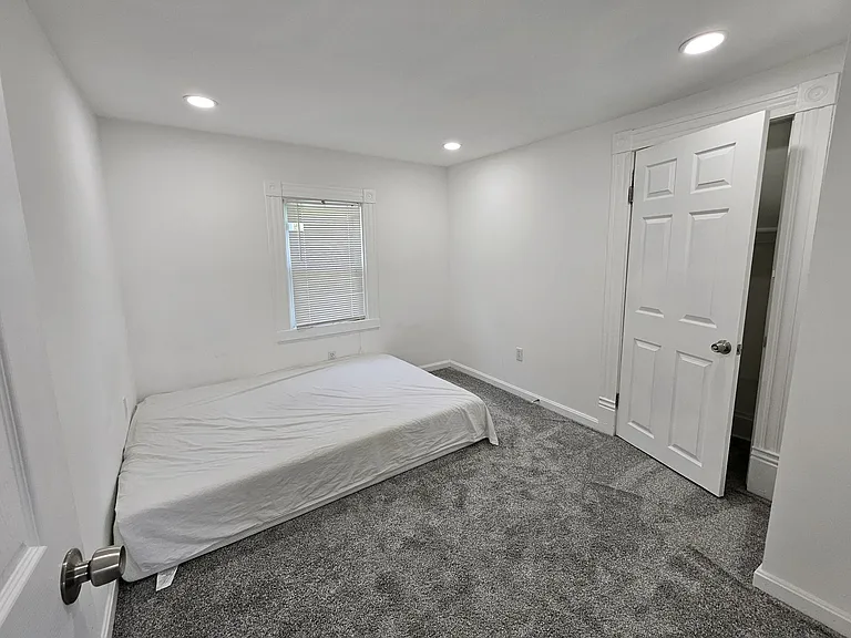 804 Dubois St — Photo 28