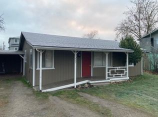 1257 S Peach St, Medford, OR