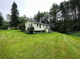 826 Leighton Hill Rd, Wells River, VT 05081