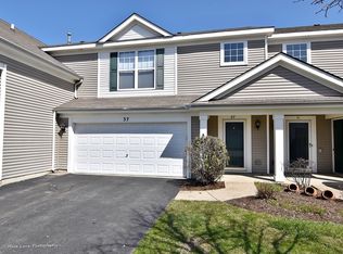 37 Johnson Ct, North Aurora, IL 60542